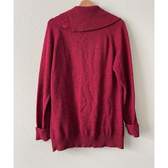 Karen Scott  Red/Black Sweater with Gold Detail Buttons 100% Cotton  Size Medium - Picture 3 of 4